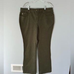 Belle by Kim Gravel Women's Jeans Sz 14 Flexibelle Green A355047